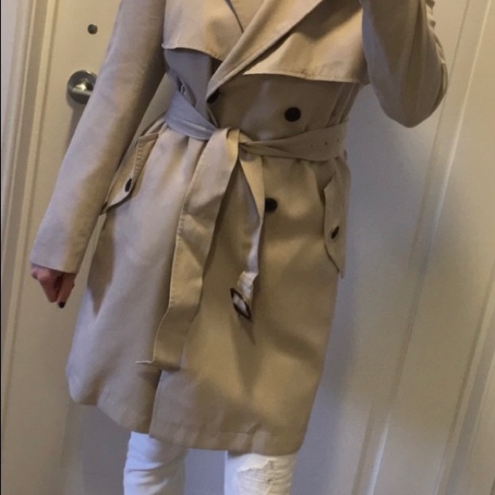 Club Monaco Rosa Soft Trench - Picture 2 of 5